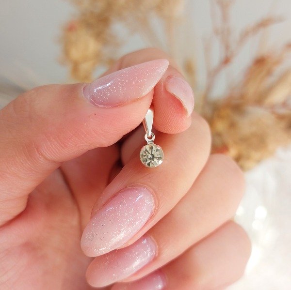 Producto - Dije cubics punto de luz