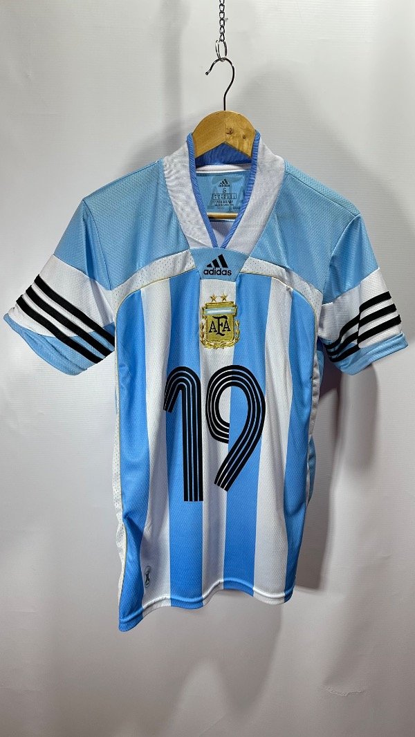 Producto - Argentina Adidas Bringback Remixed 2006 Especial Show Bad Bunny