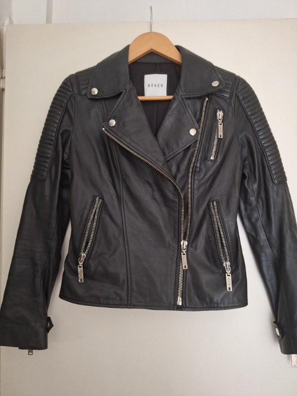 Producto - Campera negra cuero  Boken