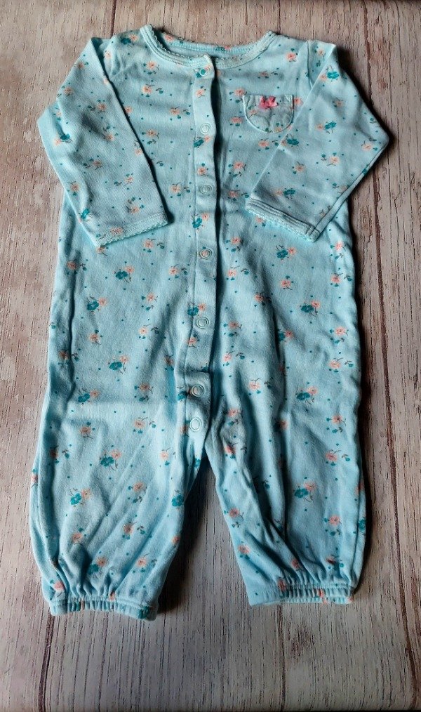Producto - PIJAMA CELESTE CARTERS 6 MESES