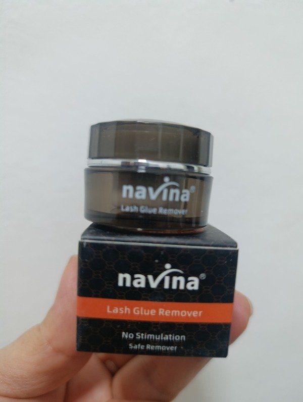 Producto - Removedor de pestañas navina 5gr