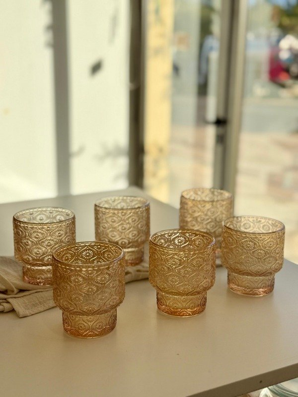 Producto - Vaso labrado flores dorado. Caja x 6