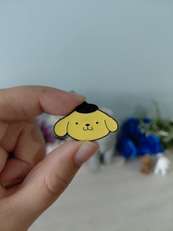 Producto - Pin metalizado - Pom Pom Purin #1719