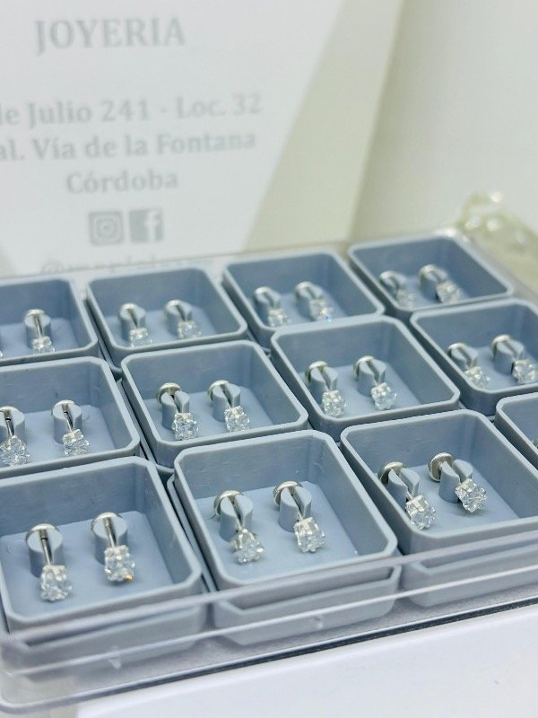 Producto - ABRIDOR CUADRADO CON CUBIC CHICO PLATA 925