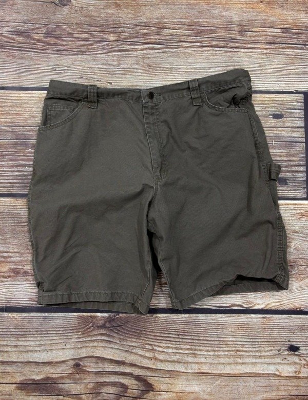 Producto - BERMUDA WRANGLER CARPINTERA VERDE