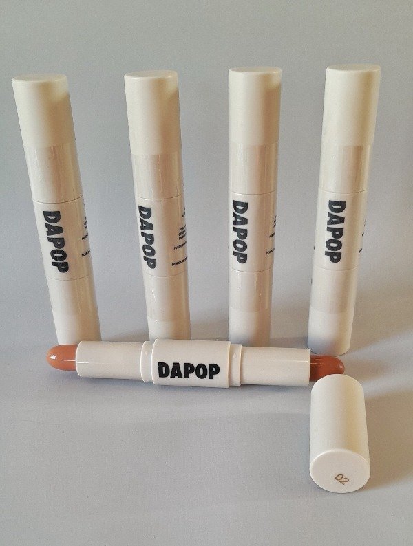 Producto - Contorno iluminador cremoso Dapop