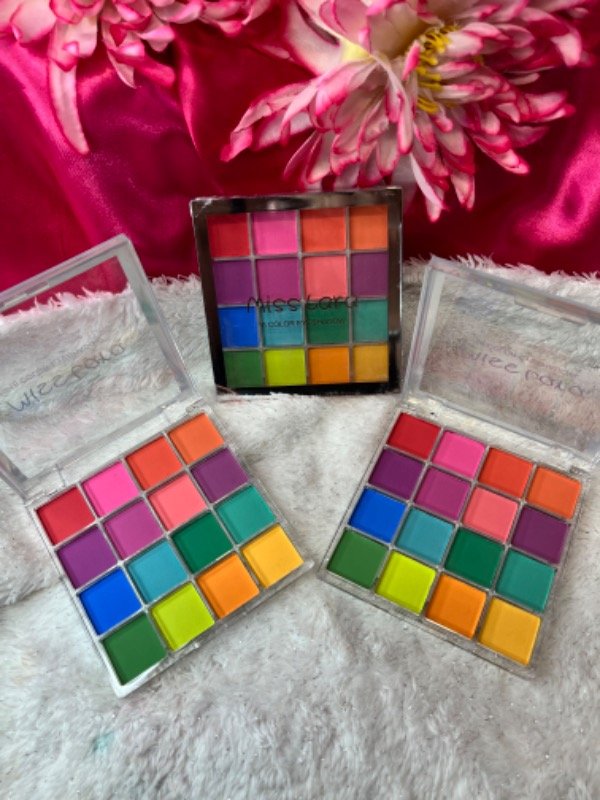 Producto - Paleta de sombra eyeshadow miss lara