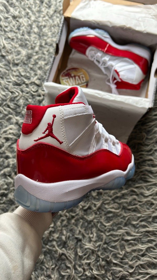 Producto - JORDAN RETRO 11 CHERRY - 2