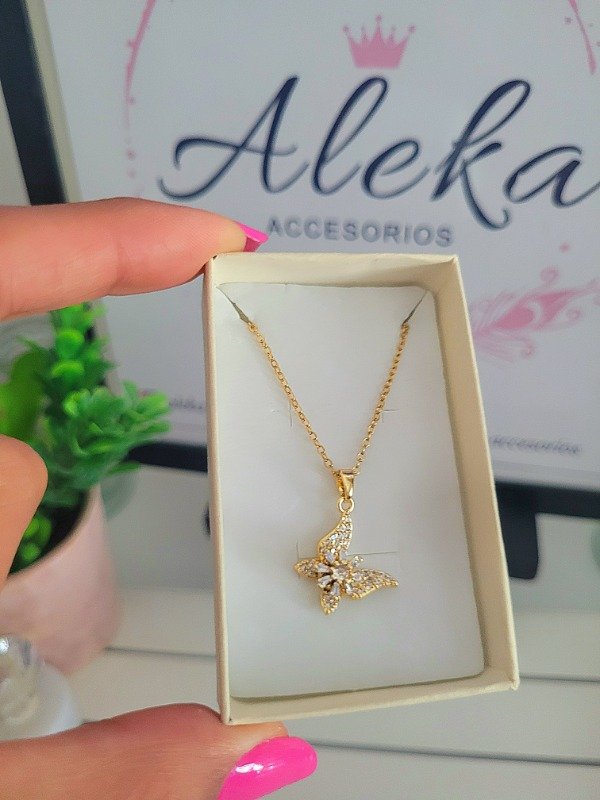 Producto - Collar mariposa giratoria de acero dorado