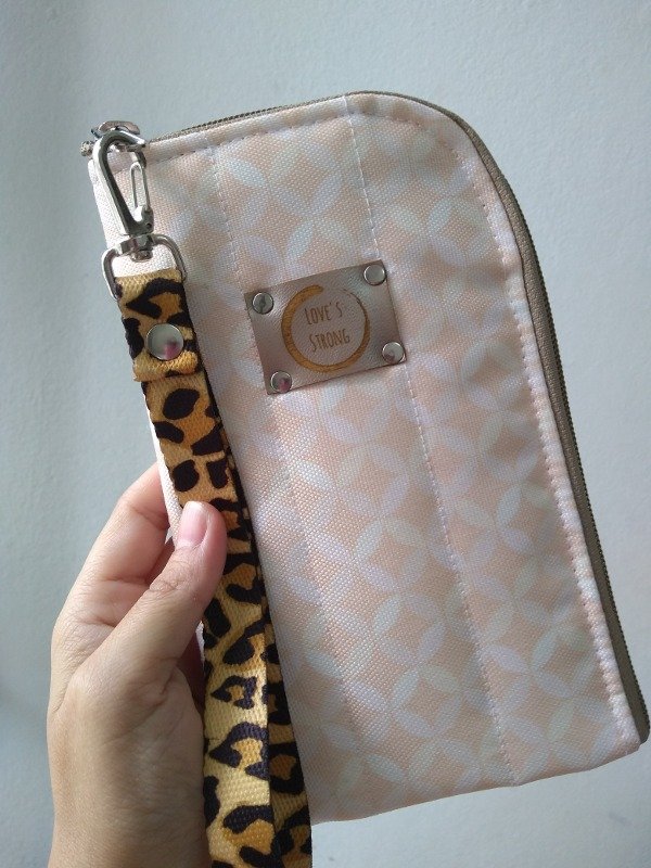 Producto - Porta celu-billetera Tokio. Psicodelico Salmón