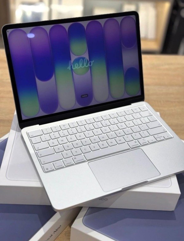 Producto - MacBook Neo