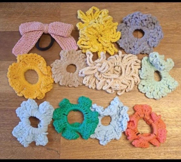 Producto - Colitas varios colores por unidad