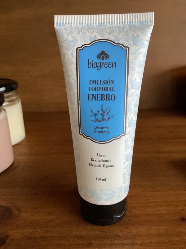 Producto - Crema Enebro