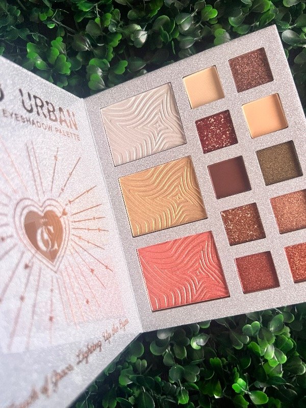 Producto - Paleta de sombras libro coco urban palmera - 4