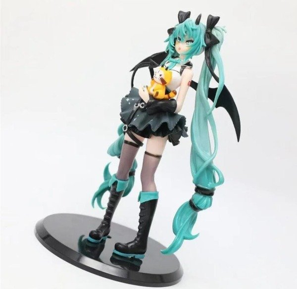 Producto - Figura Miku Gotica con cuernos y mapache - Vocaloid (18cm)