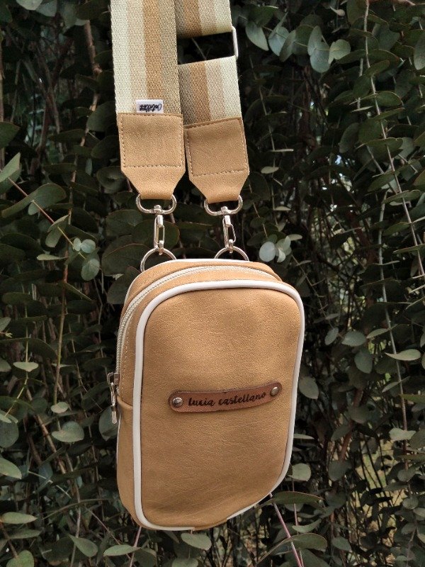 Producto - Portacelular Magnolia 4 en 1 Beige