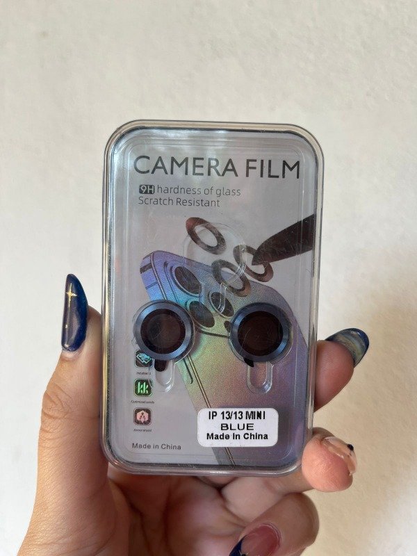 Producto - Iph 13 y iph 13 mini protector de camara azul claro