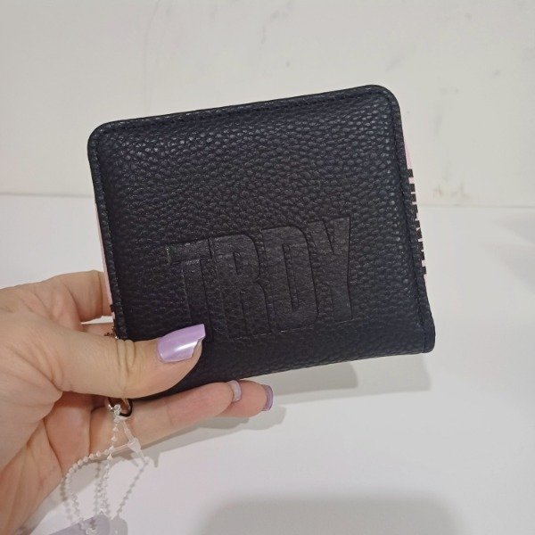 Producto - Billetera color negro c/ rosado Trendy