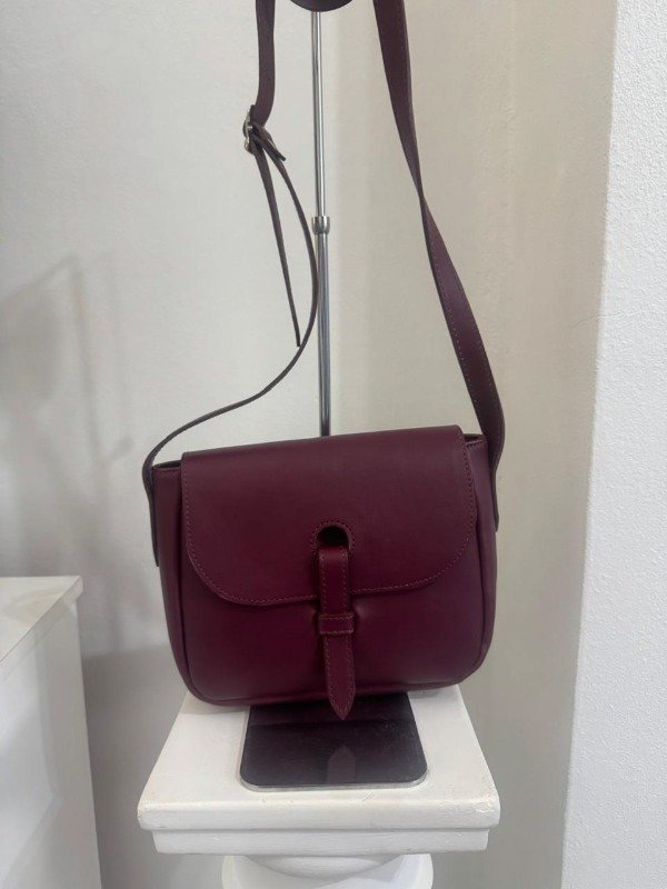 Producto - MINI BAG RENATA DE CUERO BORDO