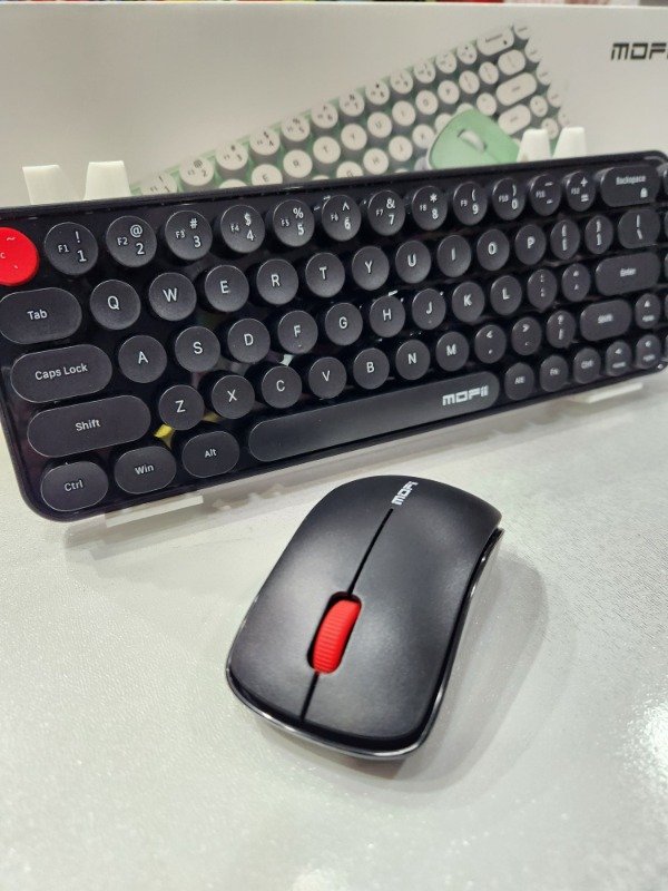 Producto - Teclado inalámbrico c/mouse negro bluetooth