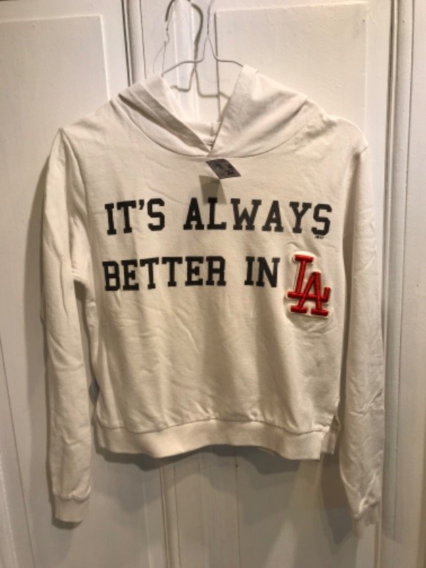 Producto - Buzo 47 STREET blanco letras y bordado colorado- Talle 14- PRECIO:  28x