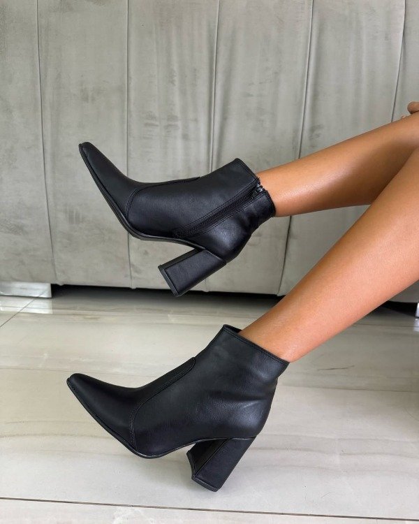 Producto - BOTAS NEGRAS Y ANIMAL PRINT