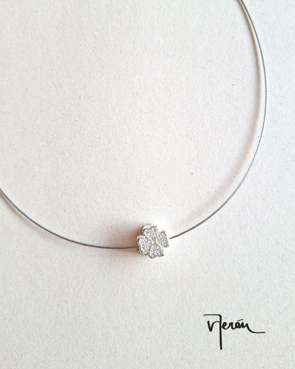 Producto - Dije trebol de 4 hojas shine