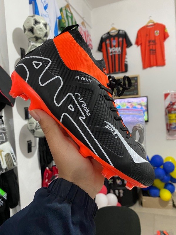Producto - Botines Bolka Negro y Naranja