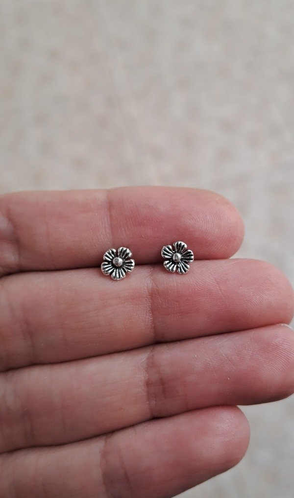 Producto - Aros de Plata Flor 6mm (por par)