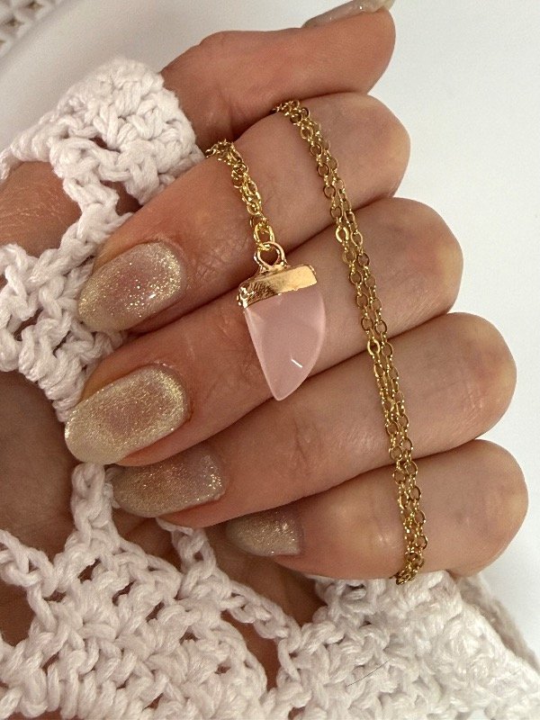 Producto - CD160 Collar piedra rosa acero dorado 45 cm