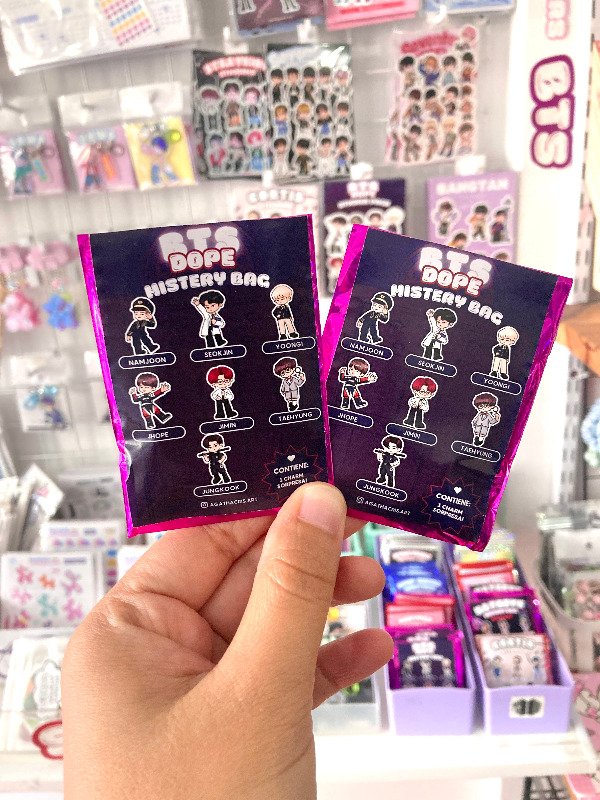 Producto - BTS DOPE Mistery Bag - Charm sopresa