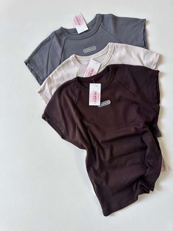 Producto - Remera basic minimalist