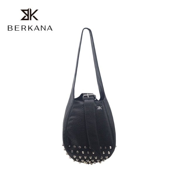 Producto - Cartera Berkana PU negra c/tachas 67-C3230-1