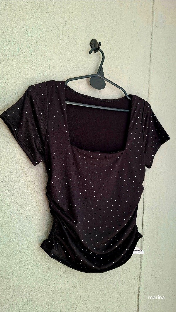 Producto - Remera Cuello Cuadrado Stras - 0