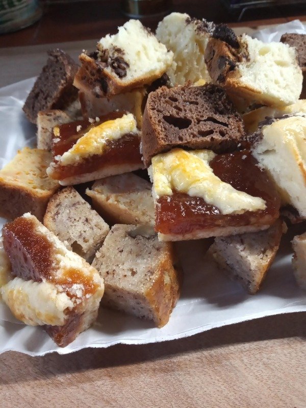 Producto - Surtido dulce 2 (budines, cuadrado dulce, roll de canela