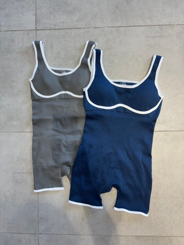 Producto - Catsuit líneas