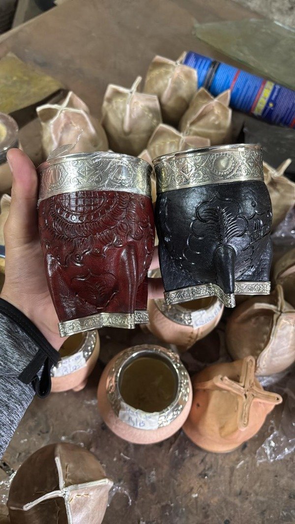 Producto - imperial, cuero dibujado, virola alpaca lisa + R