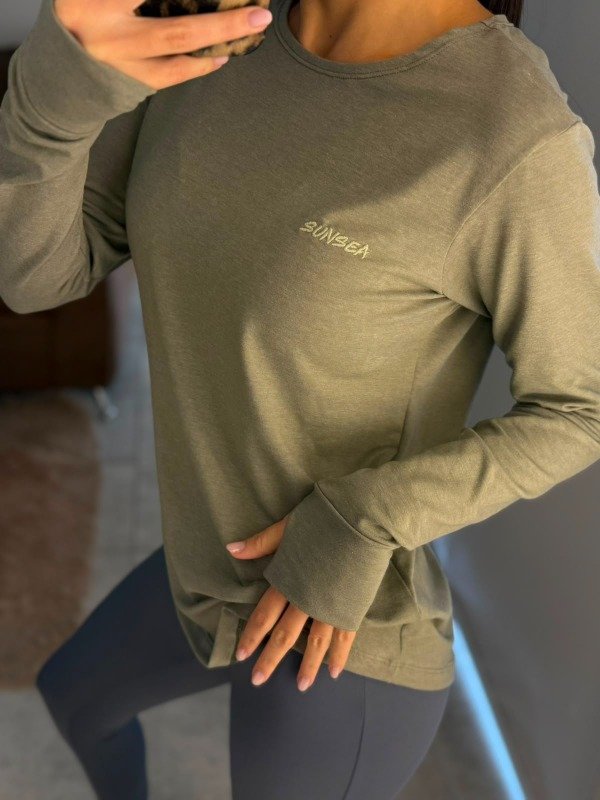 Producto - REMERA BÁSICA MANGAS LARGA - VERDE CLARO