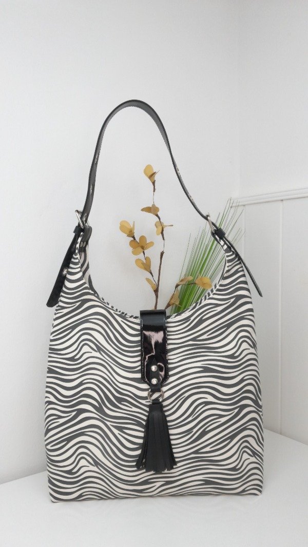 Producto - CARTERA FLEUR CEBRA