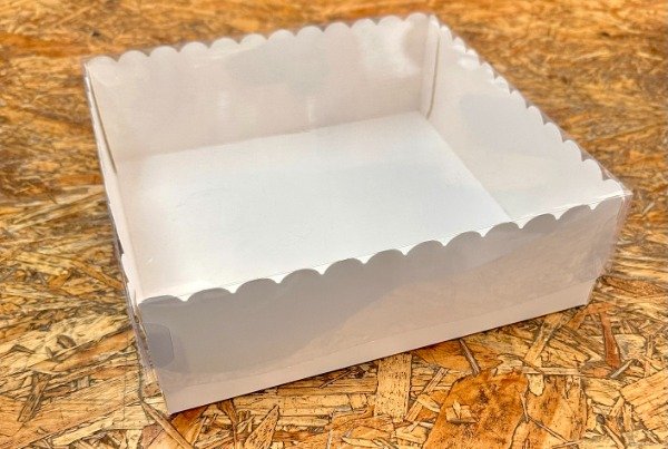 Producto - CAJA TAPA ACETATO -COD. 256   25x7x25  ONDAS