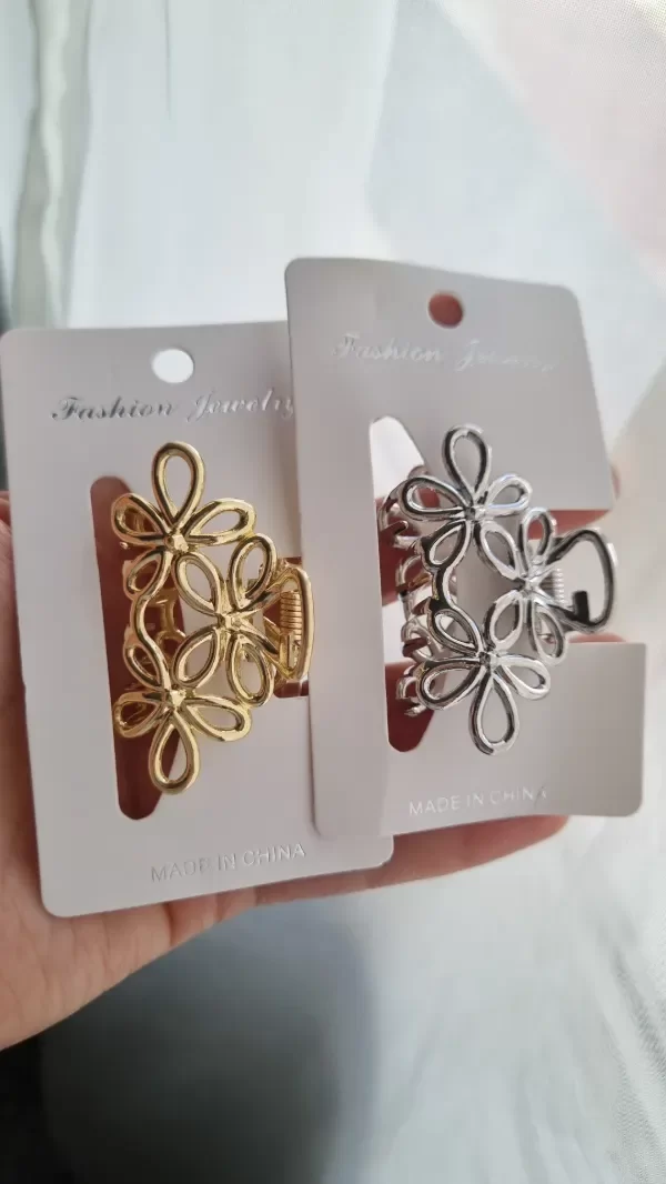 Producto - Broche metalico triple flor