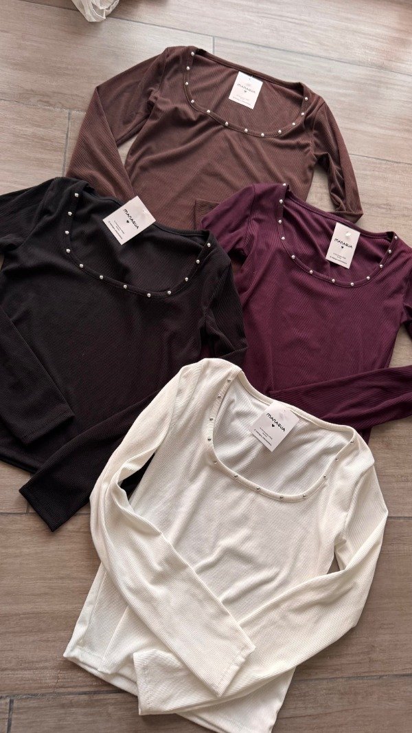 Producto - REMERA TACHAS