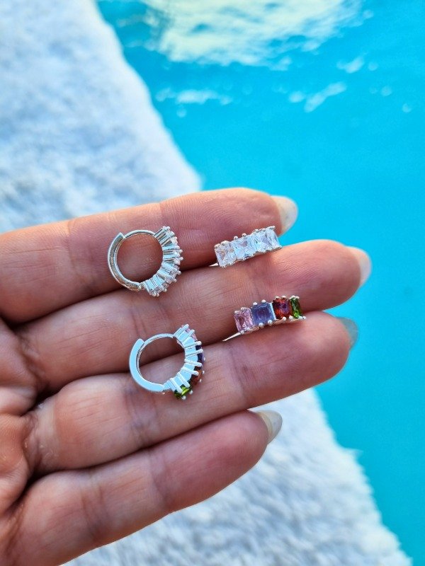 Producto - ARGOLLAS AB CON CRISTALES BLANCO O MULTICOLOR
