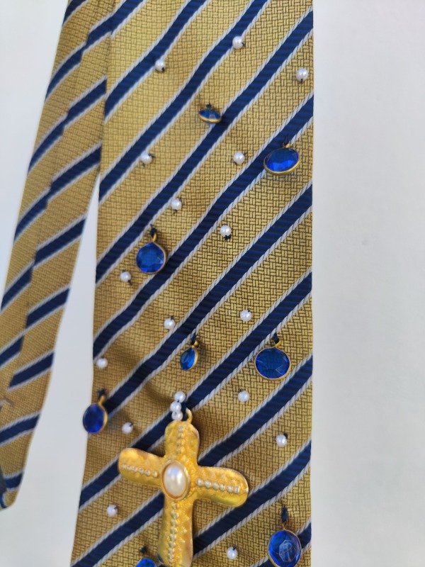 Producto - Corbata Cruz y Destellos