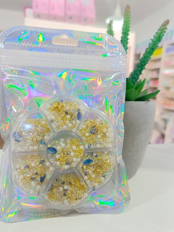 Producto - Deco Flor Dijes Dorados