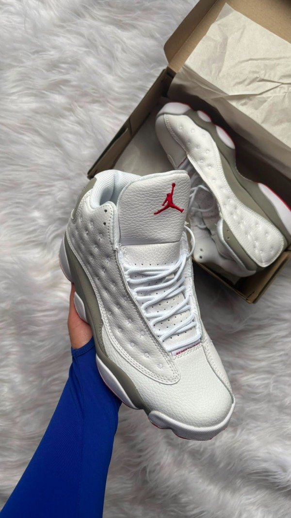 Producto - JORDAN RETRO 13 WOLF GREY - 1