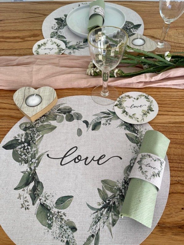 Producto - Set Platos De Sitio Papel +fajita + posavasos San Valentin X 10