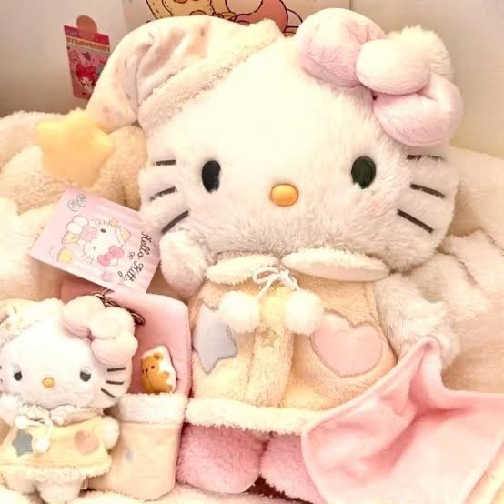 Producto - Peluche Hello Kitty Ready to bed 45 cm
