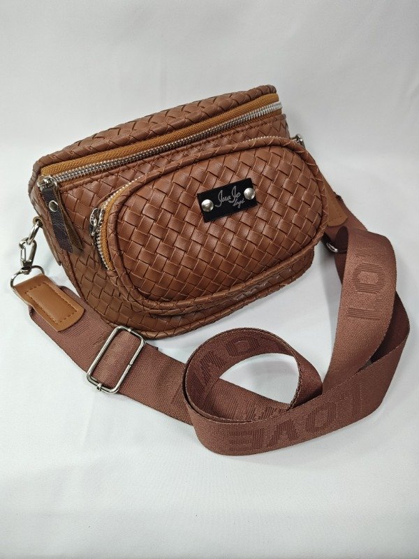 Producto - RIÑONERA VICTORIA suela trenzado