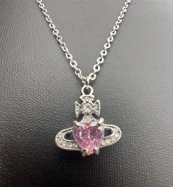 Producto - DIJE CORAZON VIVIENNE WESTWOOD